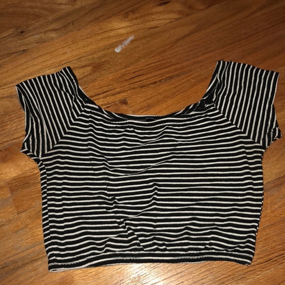 Striped crop top - Picture 1 of 2